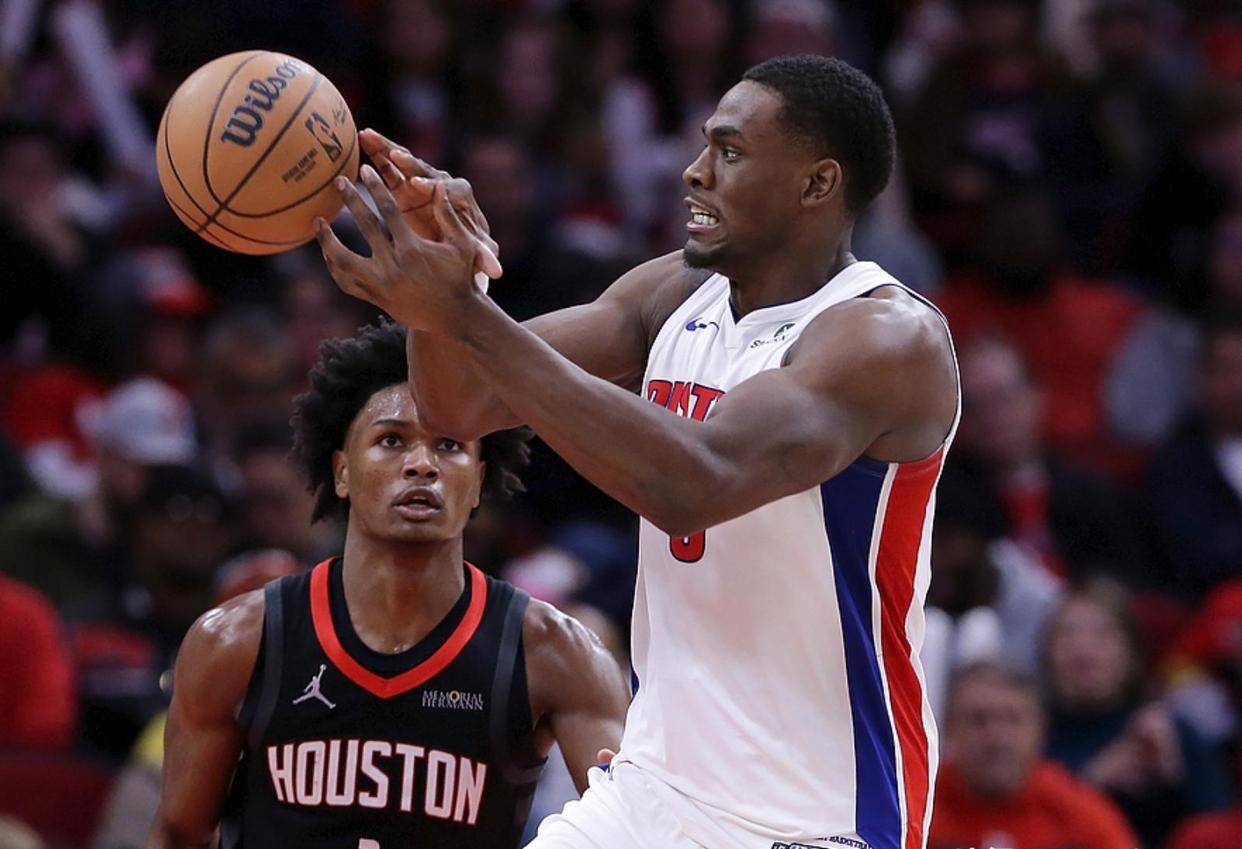 里程碑夜底特律活塞再遭质疑；CBA常规赛加时末段刷纪录；更衣室稳定；纪律约束更严格的简单介绍九游棋牌官网登录